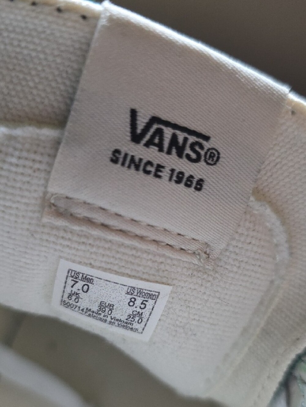 Vans Sk8-Hi Shoe | Green & White | Size 8.5 W/7.0 M | Like New 👟🔥High Tops - Picture 7 of 15